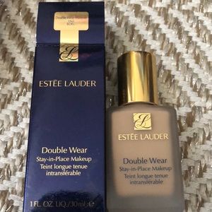 *FINAL* Estée Lauder Double Wear Foundation